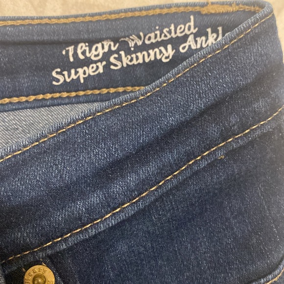 Henry & Belle Super Skinny Jeans - Picture 4 of 7